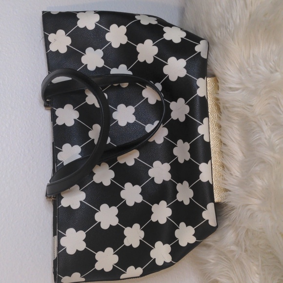 Kate Spade black and white floral print purse, pre-owned - Picture 5 of 8